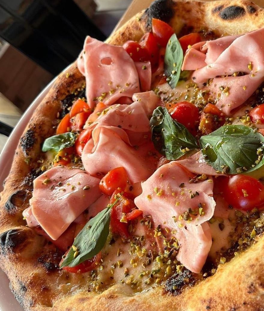 Pizzas Fest-Pummarola Pizzería Barcelona